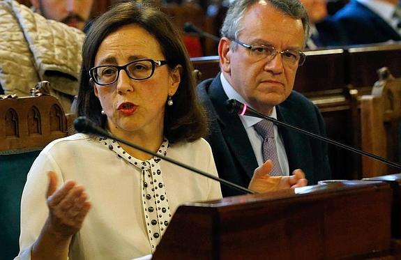 La consejera, durante su comparecencia.