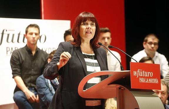 Micaela Navarro, durante su intervención en el mitin.