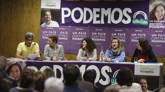 El mitin de Podemos, ayer, en Pola de Lena. 