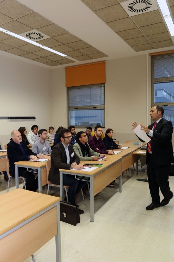 Una de las sesiones de las jornadas en el campus. 