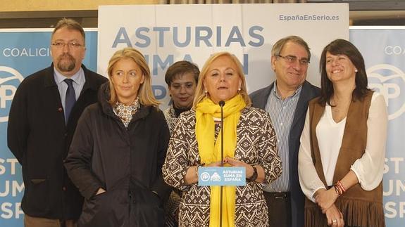 La coalición PP-Foro, durante su comparecencia.