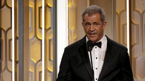 Mel Gibson se echa una novia... de 24 años