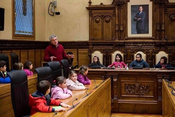 Rubiera vuelve al pleno con niños del Montevil