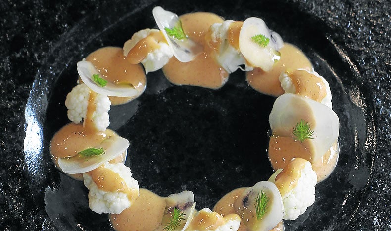 Coliflor al palo cortado con oricios