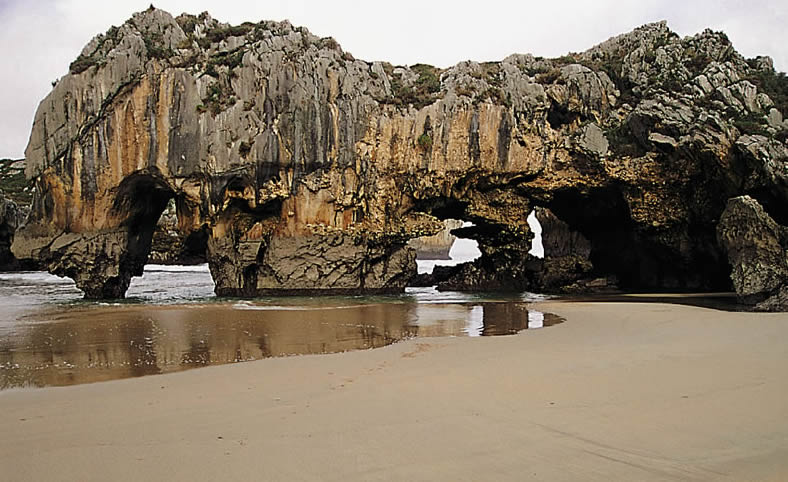 Playa de Cuevas del Mar