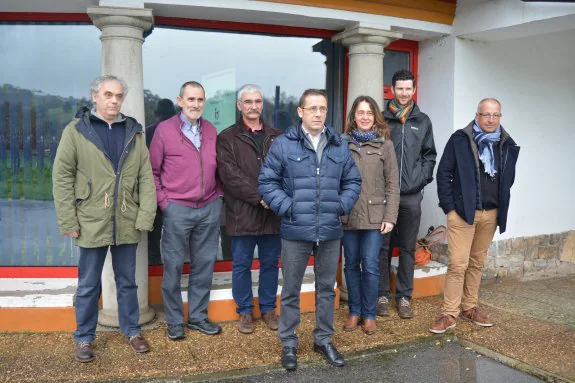 Participantes en el encuentro tecnológico, ayer, en el Serida. 