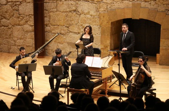 Forma Antiqva, con Eugenia Boix y Carlos Mena, sobre el escenario del Auditorio Príncipe. 