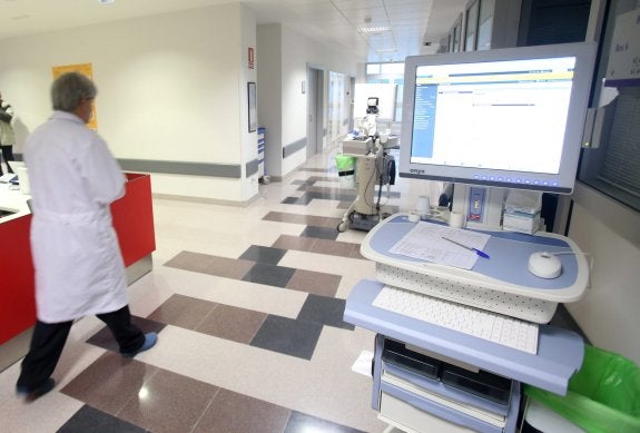 Pasillo de la unidad de Cirugía Mayor Ambulatoria del nuevo HUCA. 