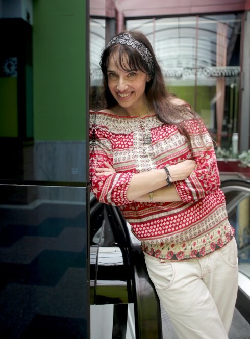 Beatriz Rico posa en el Centro Comercial San Agustín momentos antes de su presentación como madrina de Expoacción. 