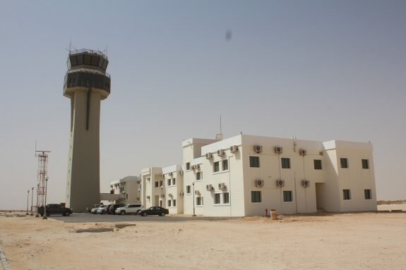 Torre de control del nuevo aeropuerto de Nuakchot, capital de Mauritania. 
