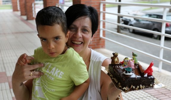 Kike celebra su cuarto cumpleaños en familia