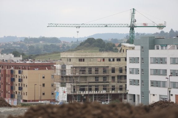 Edificio de viviendas en construcción en Nuevo Roces. 