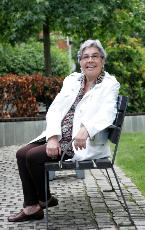 Pilar Fernández-Peña Molleda, en un parque de Gijón. 