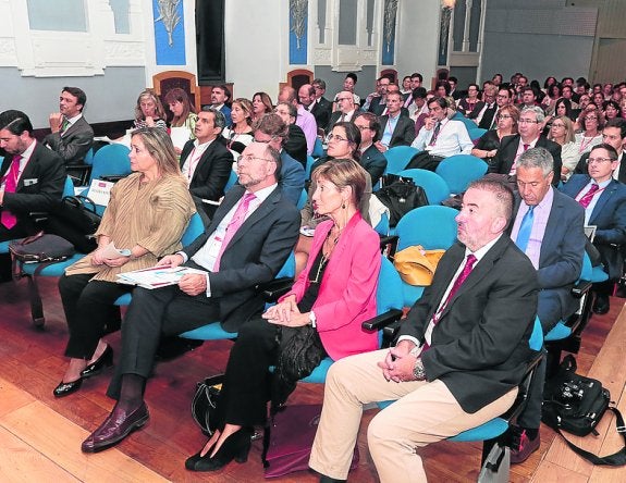 Cuarenta colegios de abogados analizan Lexnet