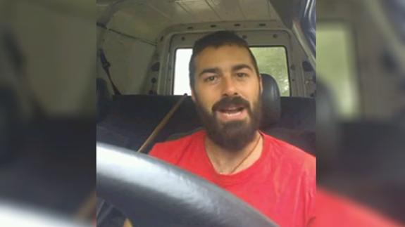 El vídeo de un pastor indignado: «Vacas, estáis impidiendo el progreso»