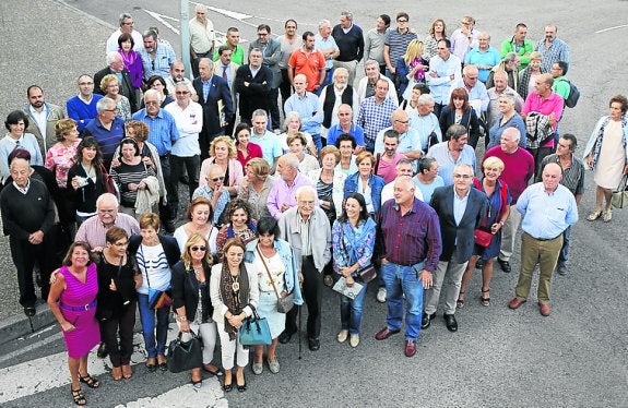 Foto de familia de los integrantes de la plataforma. 