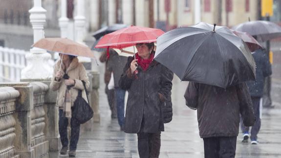 Cielos cubiertos y lluvias para este domingo en Asturias