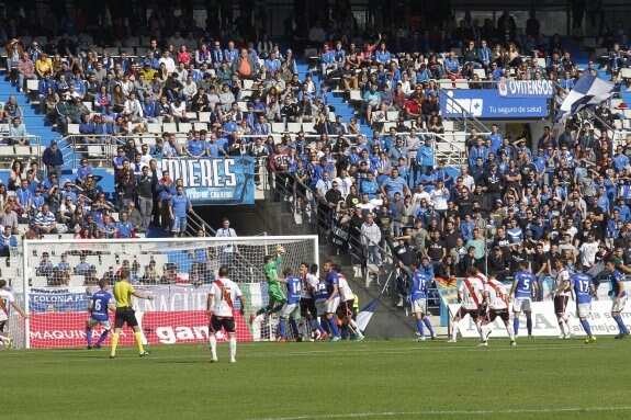 El Carlos Tartiere registró ante el Rayo la mejor entrada de la temporada.