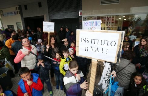 Una protesta en La Florida para reclamar el IES. 