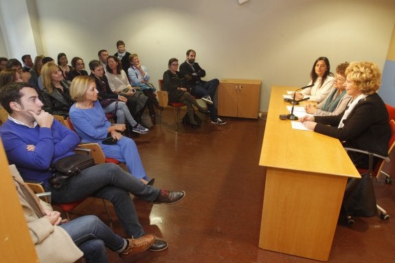 Entrega de los distintivos por parte de UNICEF, ayer. 