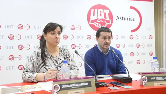La vicesecretaria general confederal de UGT, Cristina Antoñanzas y el secretario general asturiano, Javier Fernández Lanero
