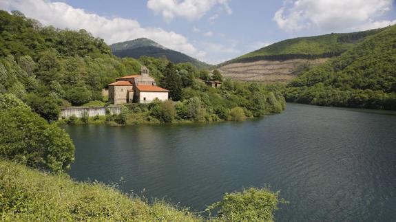 Embalse de Tanes.