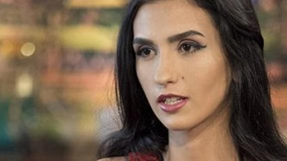 Vende su virginidad por un millón de euros