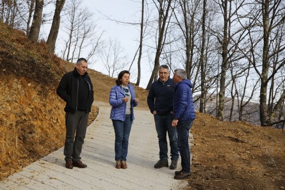 La consejera, en la nueva pista en Villamorey y La Escrita. 