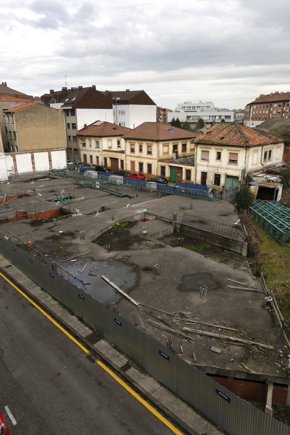 Cimentación en Pavía con San Quintín, junto al parque de Atalía.  