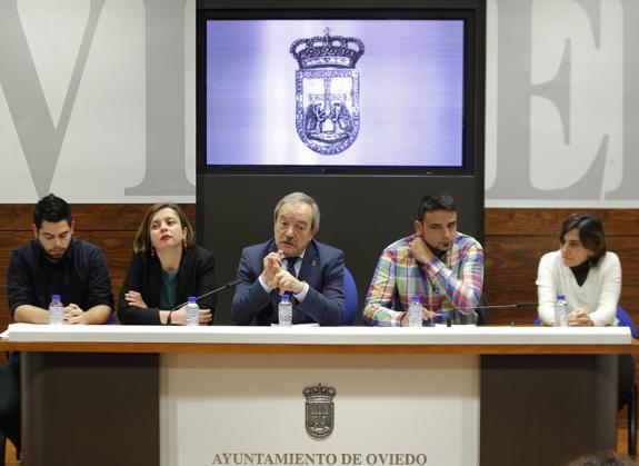 Rubén Rosón, Ana Taboada, Wenceslao López, Iván Álvarez y Ana Rivas, ayer. 