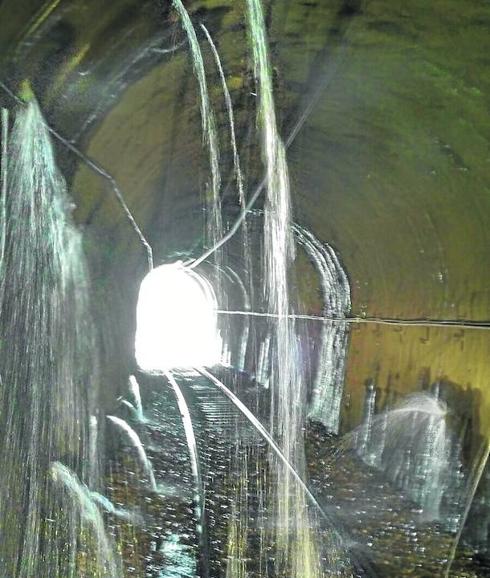 Los túneles de la rampa  de Pajares, una catarata