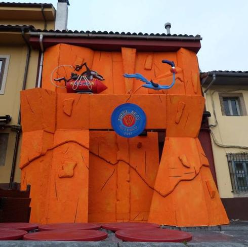 El PopulArt, ganador con un homenaje al Coyote y el Correcaminos.