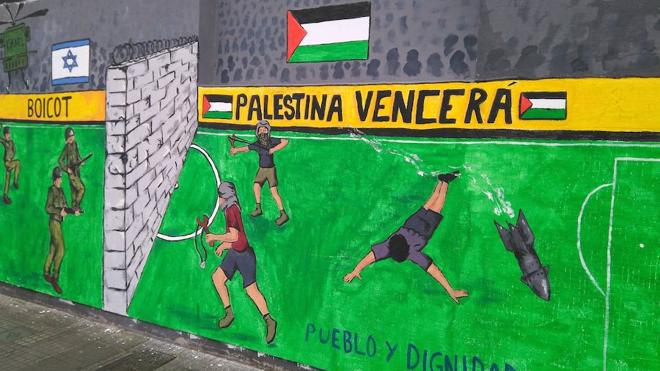 Imagen del mural contra Israel en la Casa Sindical de Gijón.