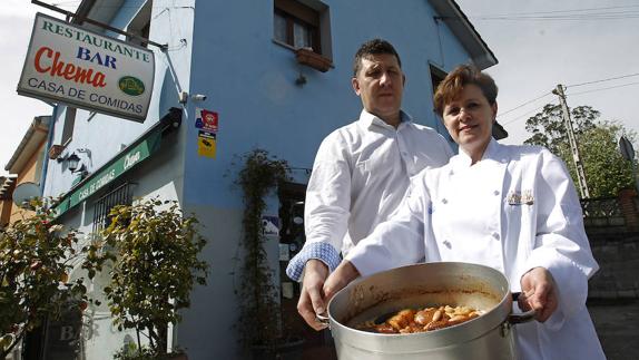 Joaquina Rodríguez y José Luis Bernárdez, en Casa Chema. 