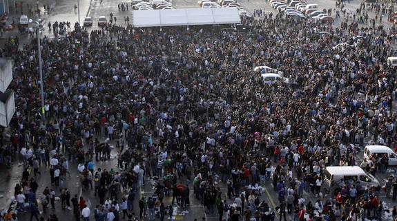 Macrofiesta universitaria en el entorno del Carlos Tartiere. 