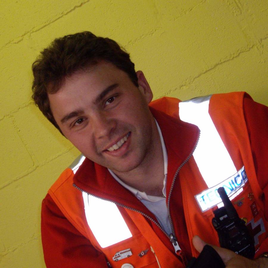 El submarinista Fernando Fernández, trabajador de la Cruz Roja de Tineo, fallece en Ribadeo