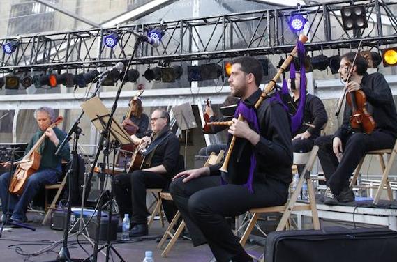 La Orquesta Céltica Asturiana, en El Parche.