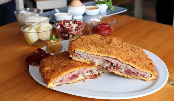 Cachopo ganador del campeonato de 2016 hecho por Las Tablas del Campillín. 