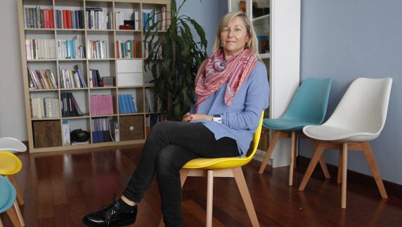 Angélica Rodríguez, en su despacho de Oviedo.