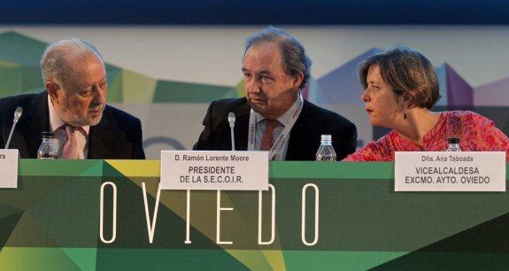 De Lorenzo, Lorente y Taboada, en la inauguración del congreso. 