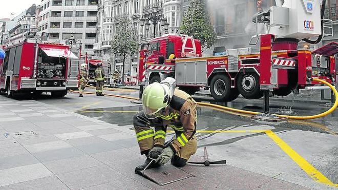 El Ayuntamiento se queda sin seguro de responsabilidad civil por el incendio de Uría