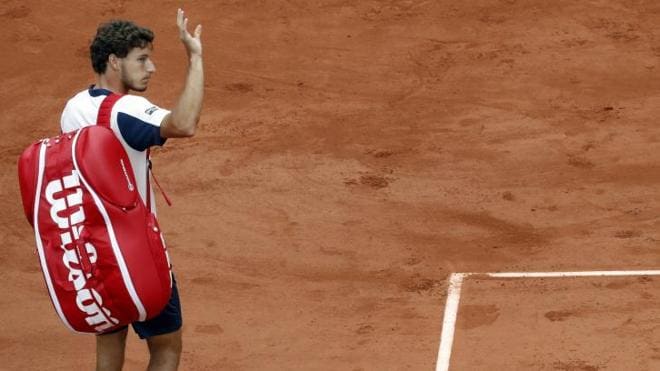 Pablo Carreño se despide de Roland Garros por una lesión. 