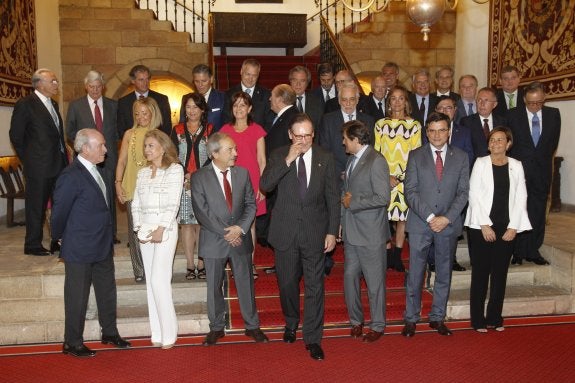 El jurado, reunido ayer en el Reconquista. 