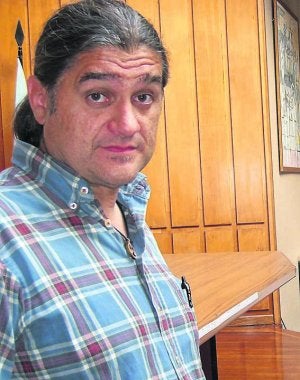 El gerente del Hospital de Jarrio, Ricardo de Dios. ::
E. C.