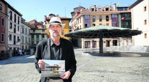 «Esta plaza es una época: los años 80»