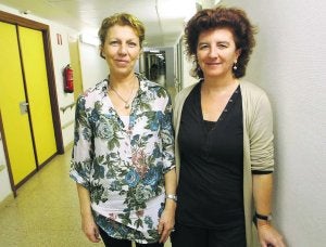 Por la izquierda, Carmen Bayón y Beatriz Rodríguez. ::
MARIETA