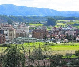 Parte de los terrenos afectados por la urbanización de El Vallín, en Piedras Blancas. ::                             MARIETA