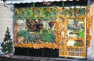 El escaparate de Carnicería Sumer, con su decoración. ::
E. C.