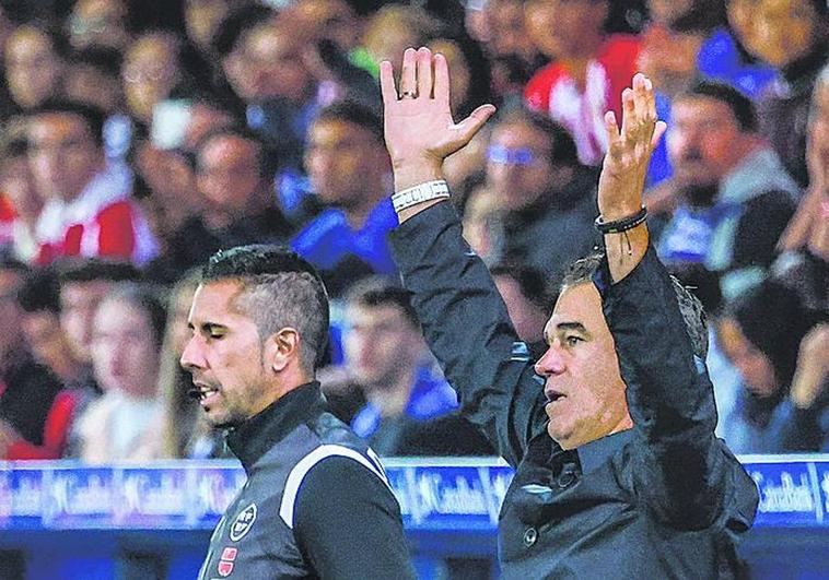 Luis García: «Hemos estado bastante mal con la pelota»