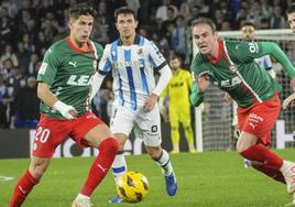 Simeone y Kike, en el partido de la semana pasada contra la Real Sociedad.
